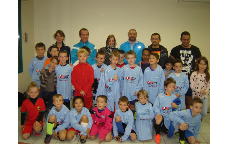 Remise de maillots U9 (sponsor KDELEC)